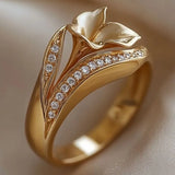 Inlaid White Sapphire Flowe Ring r Women's Gold Hand Carving Party Jewelry Gift