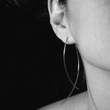 Vintage white pearl stud earrings for women in 14k gold plating, ideal for parties and weddings